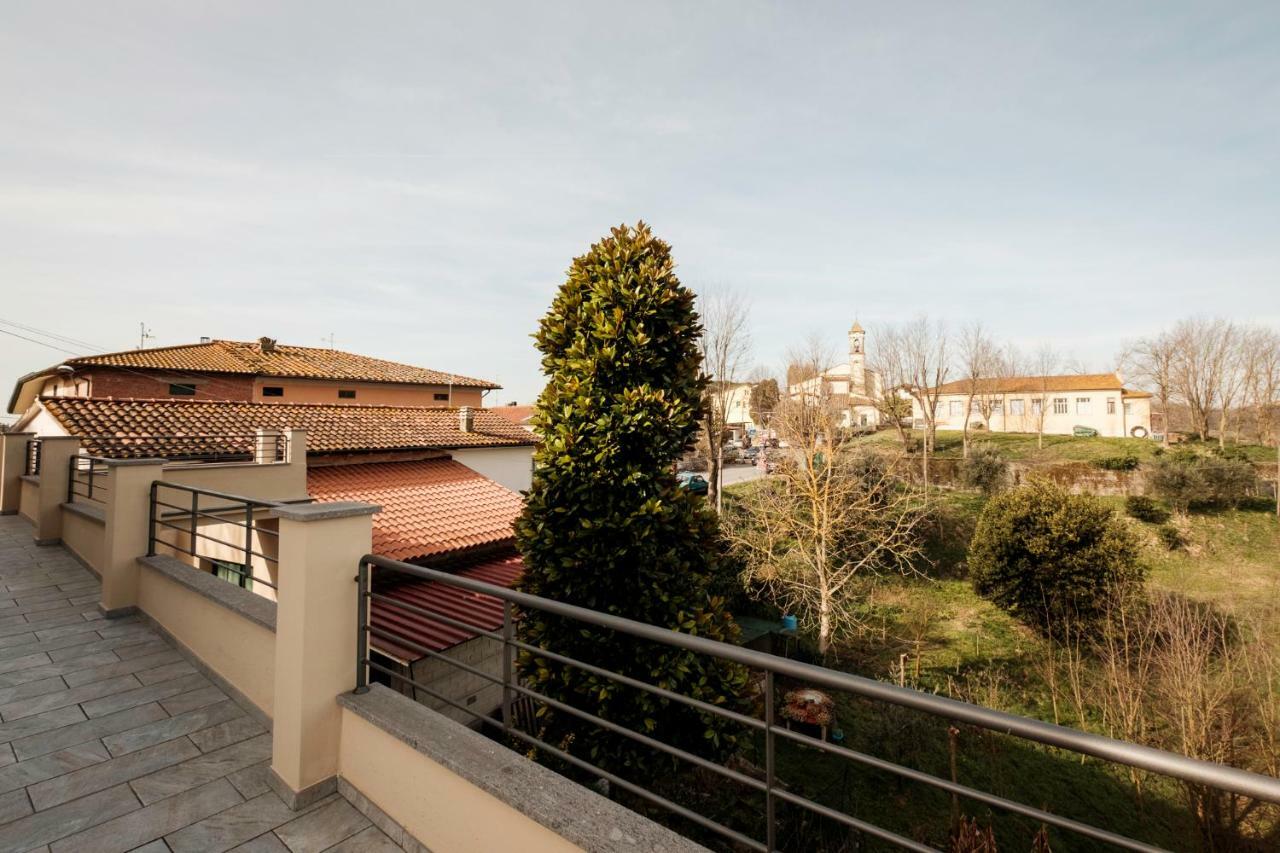 Вилла La Terrazza Del Bimbo Фучеккьо Экстерьер фото