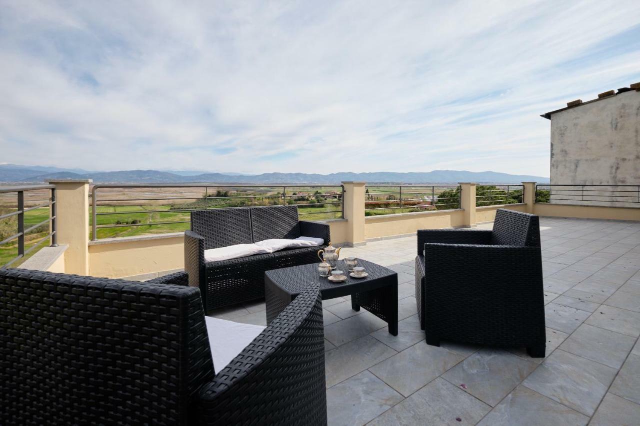 Вилла La Terrazza Del Bimbo Фучеккьо Экстерьер фото
